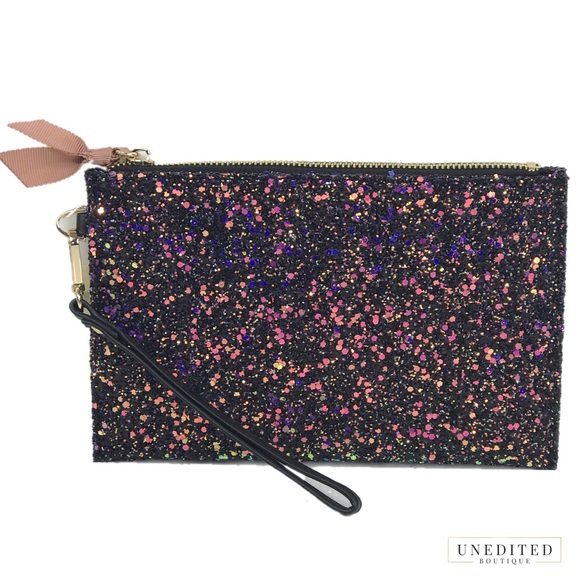 Glitterati Glitter Wristlet - Picture 4 of 8